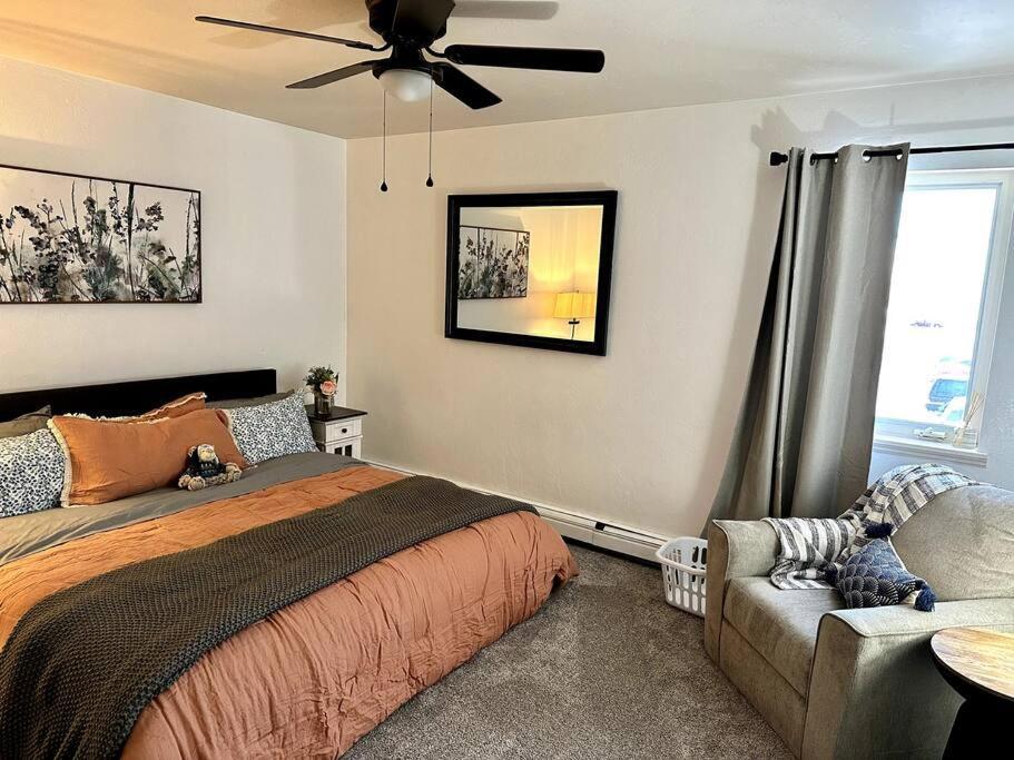 Comfortable 2Br Apt Central 페어뱅크스 외부 사진